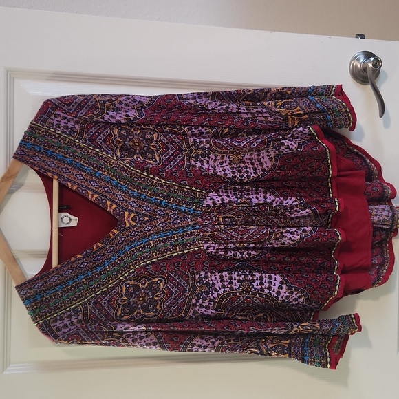 Anthropologie Tops - Anthropologie Akemi + Kin Flowy Top Small